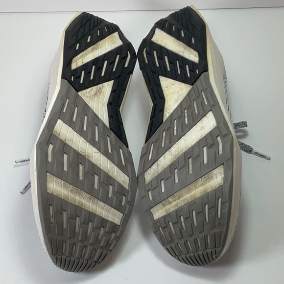 Allbirds 9.92 KG CO2E Tree Flyers Knit Running Shoes in Blizzard - Picture 9 of 9